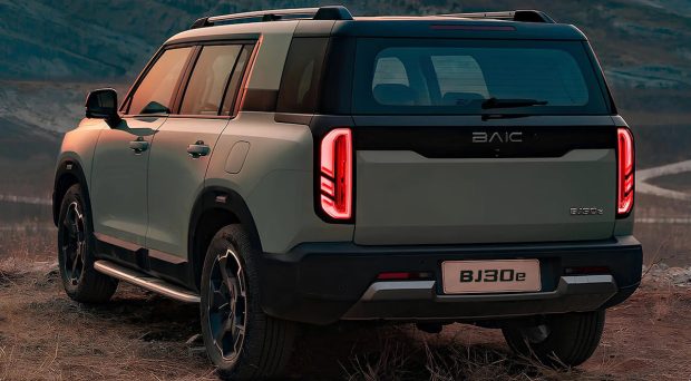 نمای عقب بایک BJ30e دیار خودرو