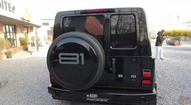 نمای عقب شاسی بلند بایک BJ81