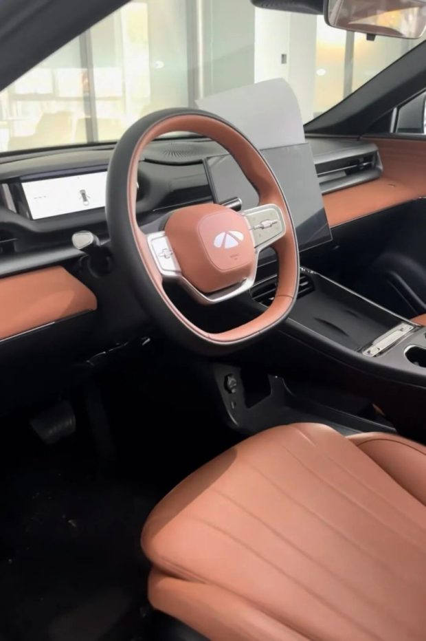 کابین چری فالوین A9