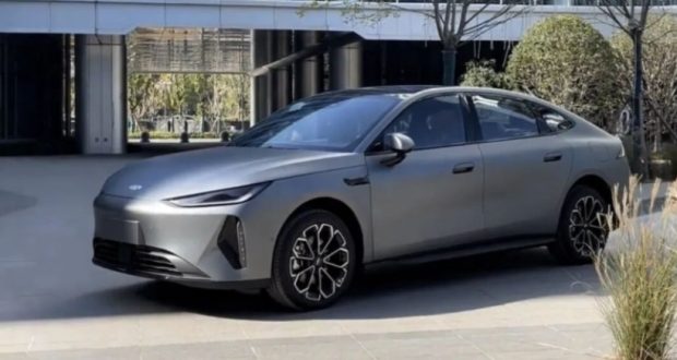 طراحی چری فالوین A9