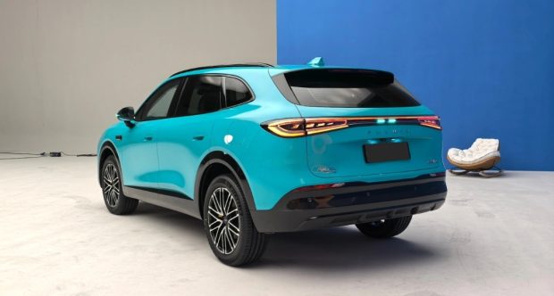 نمای عقب چری فالوین T9L