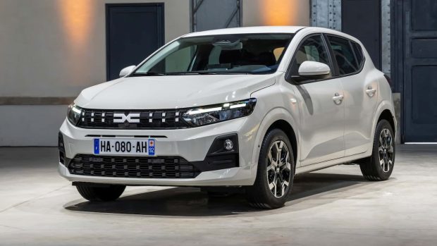 نمای جلو داچیا ساندرو 2026