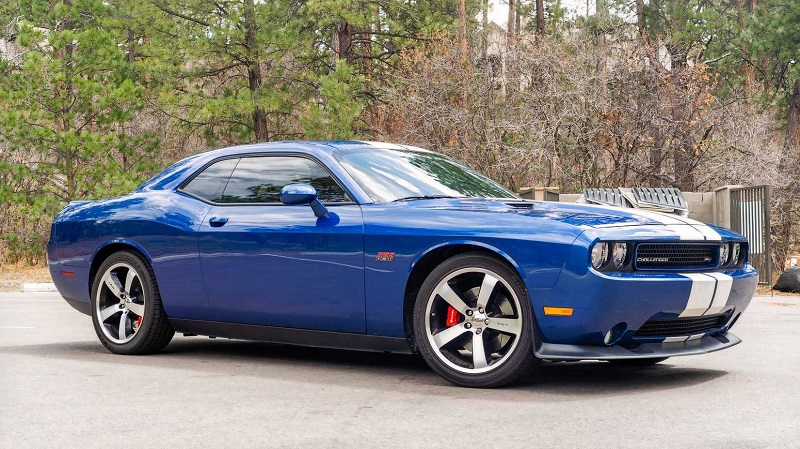 ۱۰ خودرو پرفورمنس اقتصادی - دوج چلنجر اس آر تی 8