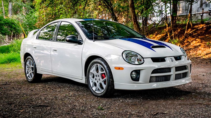 ۱۰ خودرو پرفورمنس اقتصادی - دوج نئون اس آر تی 4