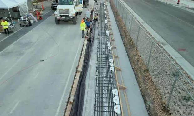 جاده شارژکننده خودروهای برقی در آمریکا