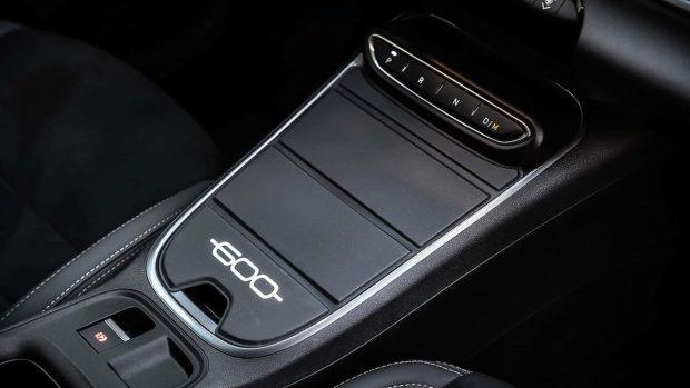 نمای کابین فیات 600 اسپرت