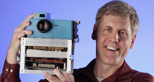 اولین دوربین دیجیتال جهان