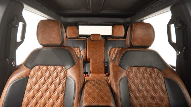 نمای کابین فورد برانکو 6x6