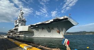 بزرگترین ناو هواپیمابر هسته‌ای فرانسه