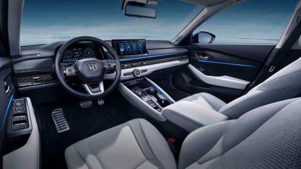 نمای داشبورد هوندا آکورد پلاگین هیبرید