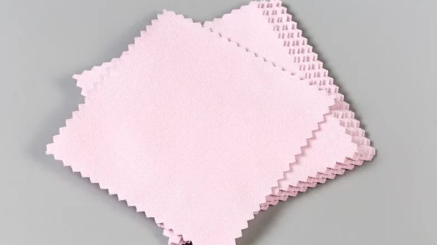 چگونه گرد و غبار را از روی وسایل الکترونیکی پاک کنیم؟ - 2