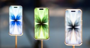 محافظ صفحه نمایش آیفون ۱۷