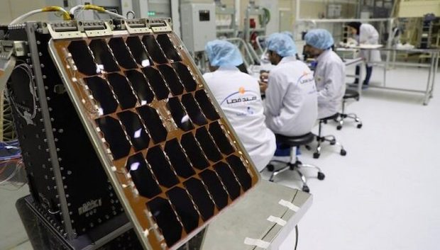 ماهواره پایا