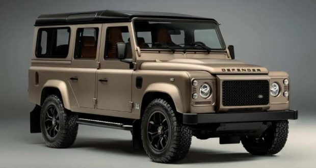 لندرور دیفندر کلاسیک V8