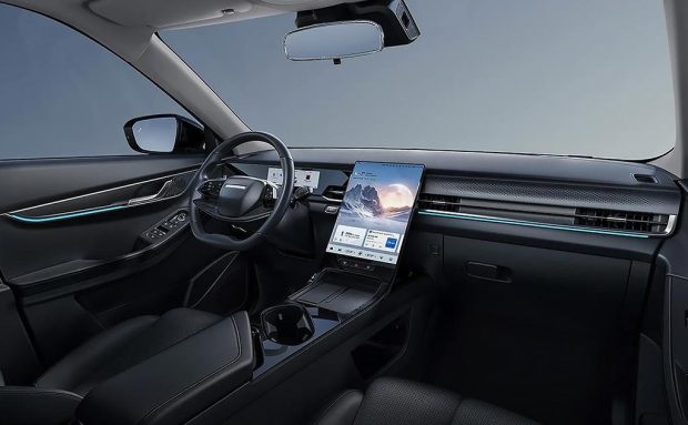 نمای کابین شاسی بلند لوکانو L5