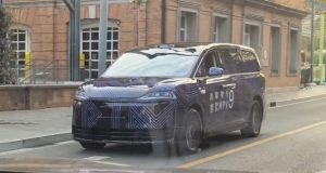 مینی ون مشترک هواوی و چری