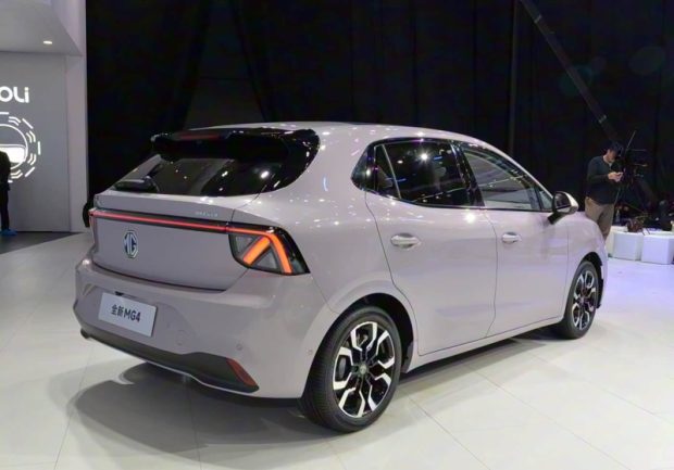 خودرو ام‌جی ۴ با باتری نیمه جامد