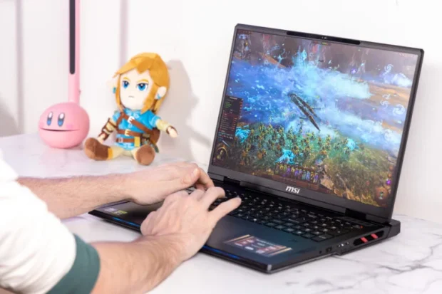 بررسی لپ تاپ گیمینگ اماسآی Raider 18 HX