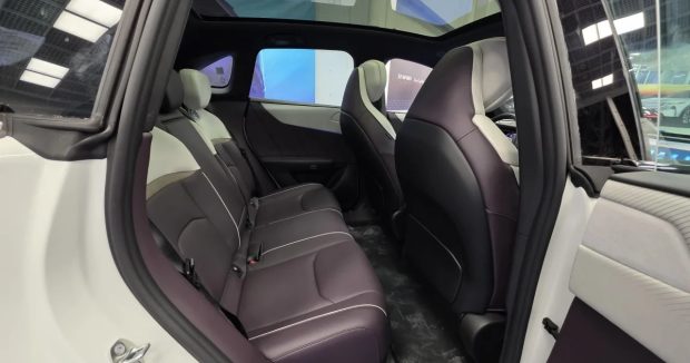 نمای کابین مزدا EZ‑60