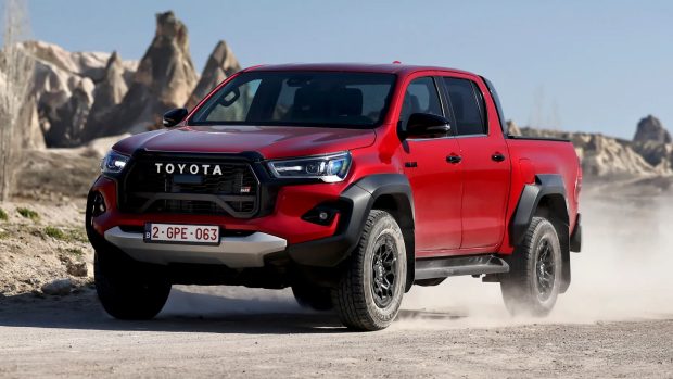 نمای جلو تویوتا هایلوکس جدید