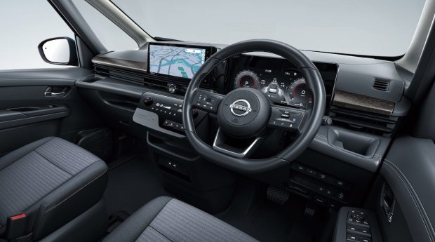 نمای داشبورد نیسان سرنا 2026