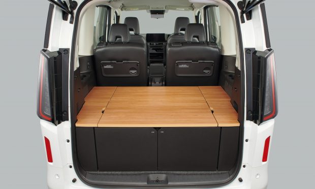 نمای کابین نیسان سرنا 2026