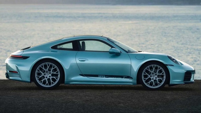 پورشه 911 فورموسا - نمای جانبی