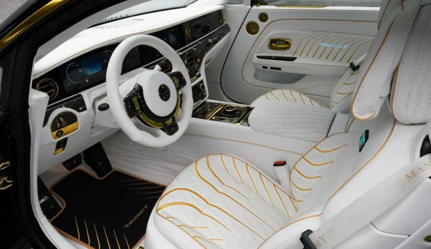 نمای کابین رولزرویس اسپکتر منصوری