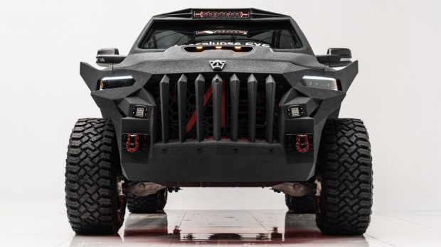 نمای جلو جاگرنات 6x6