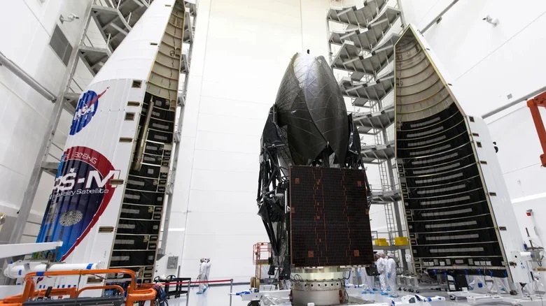 ۱۰ ماهواره گران قیمت حاضر در مدار