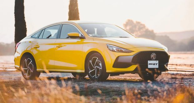 ام جی GT