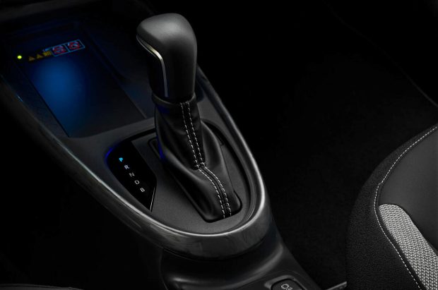 نمای کابین تویوتا آیگو X