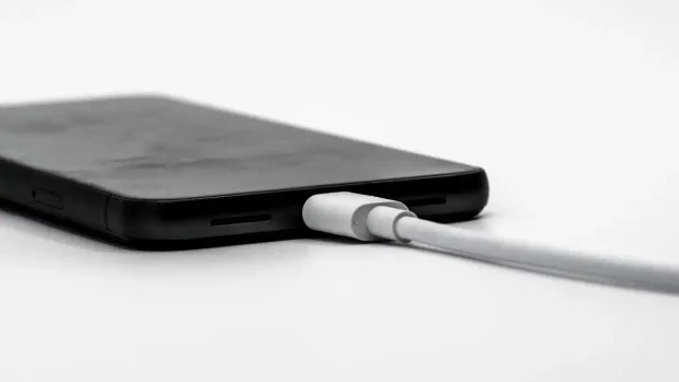 انتقال فایل بین کامپیوتر و گوشی