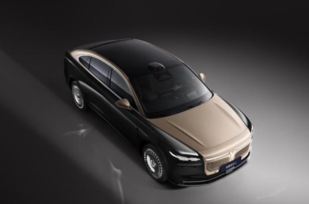 سدان وویا پشن L