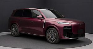 شاسی بلند وویا Taishan 8 دانگ فنگ