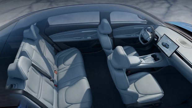 نمای کابین ایکس پنگ مونا M03