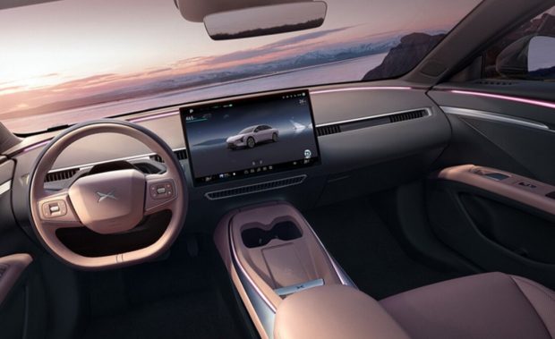 نمای کابین ایکس پنگ مونا M03