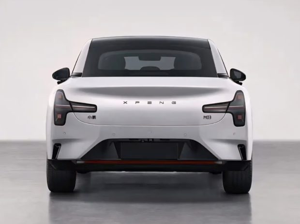 ایکس پنگ مونا M03