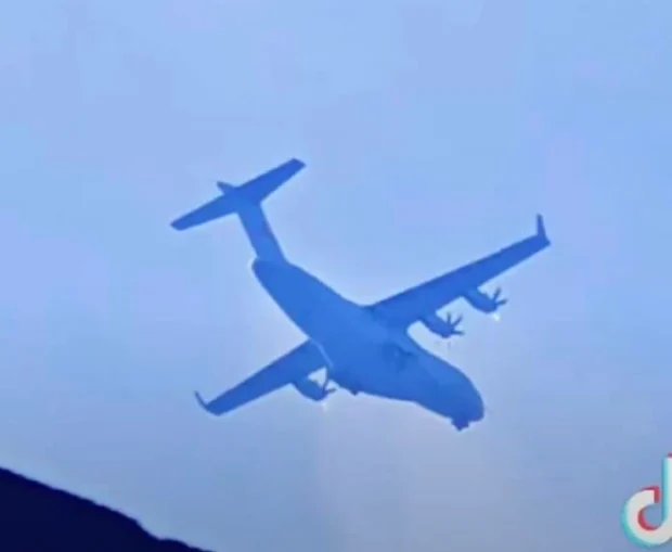 هواپیمای ترابری نظامی Y-15 چین