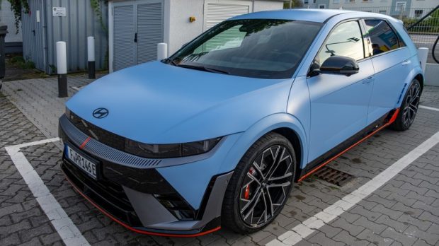 قابل اعتمادترین شاسی بلند برقی