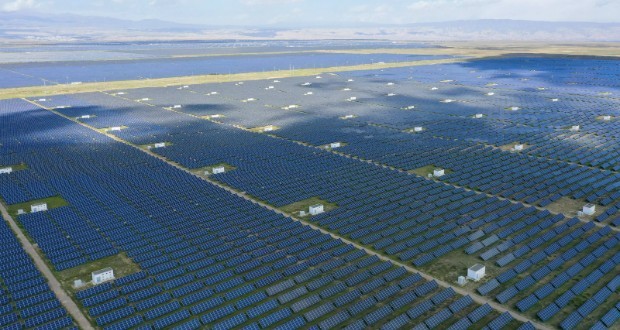 بزرگترین مزرعه خورشیدی چین