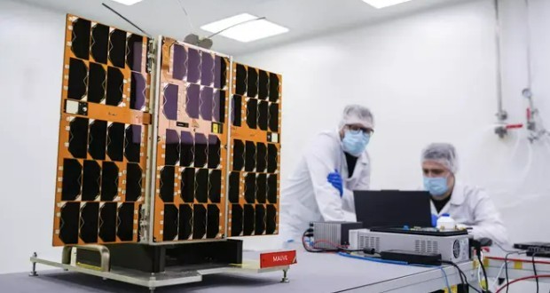 ماهواره علمی تجاری