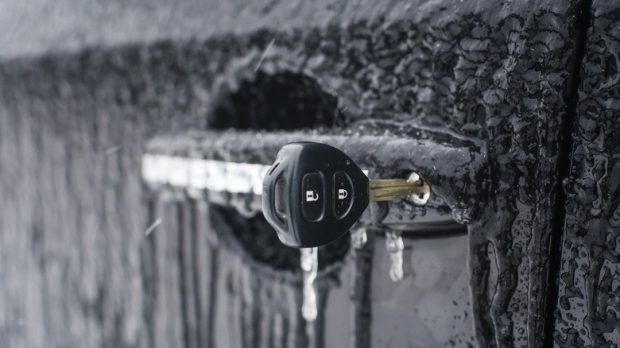 قفل یخ زده خودرو