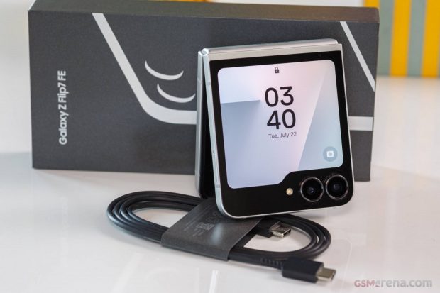 گلکسی زد فلیپ ۷ اف ای