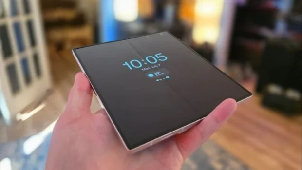 آیفون فولد بدون چین‌خوردگی در برابر گلکسی زد فولد ۷