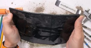 تست مقاومت گلکسی Z TriFold