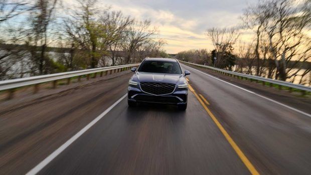 شاسی بلند لوکس کامپکت