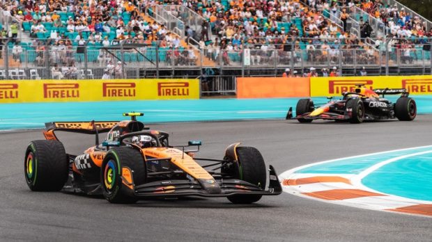 سرعت خودرو فرمول یک