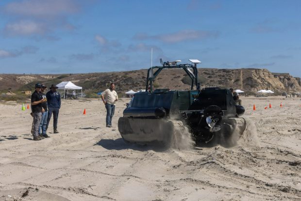 شناور آبی-خاکی بدون سرنشین