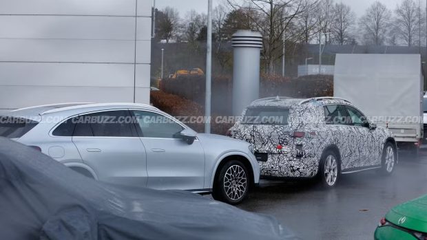 مرسدس بنز GLC EQ هفت نفره